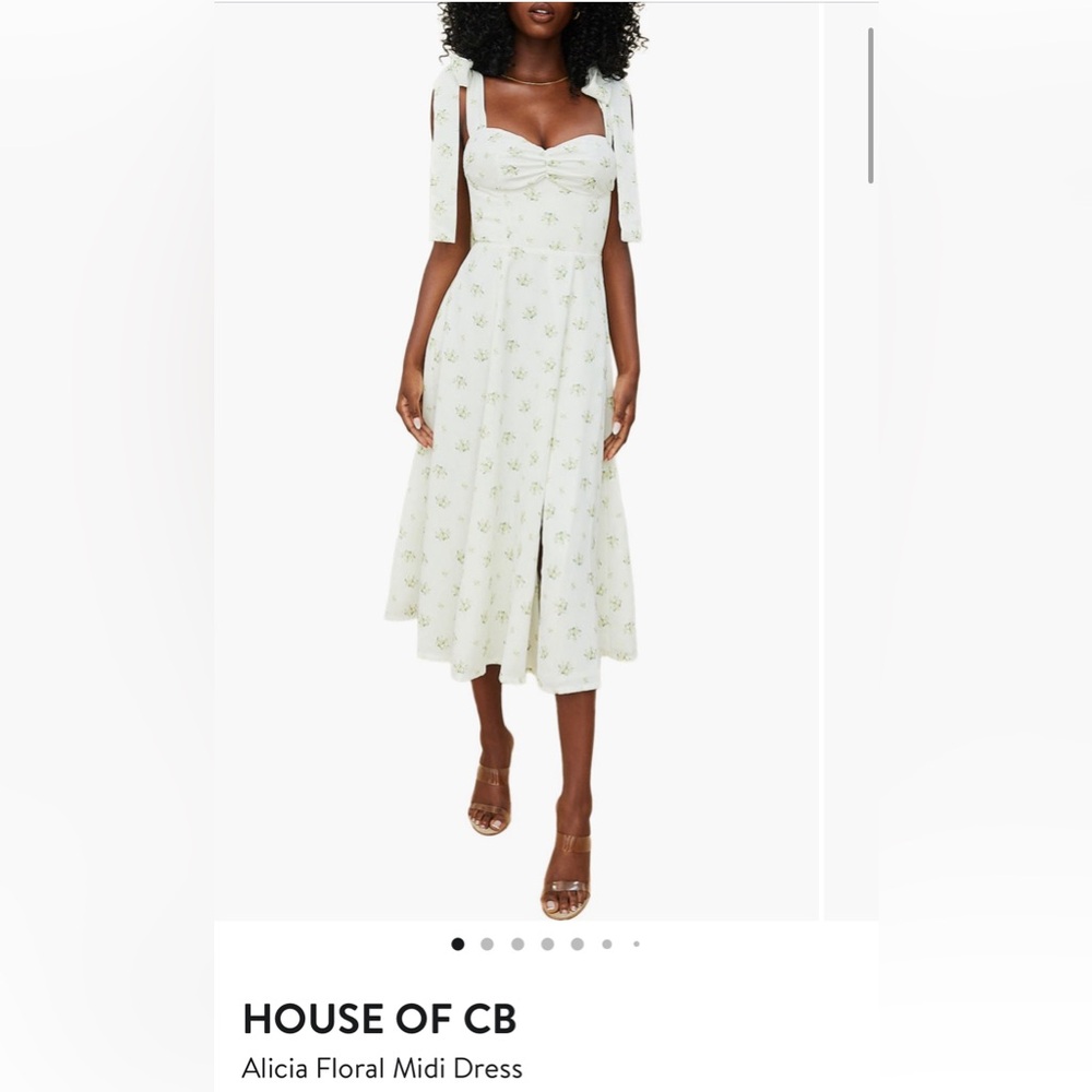 HOUSE OF CB
Alicia Floral Midi Dress